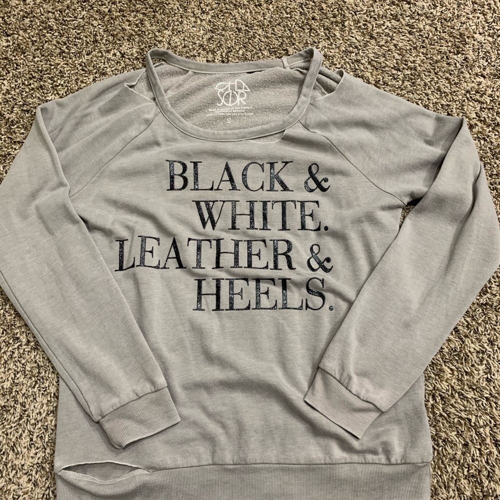 Sweatshirt
